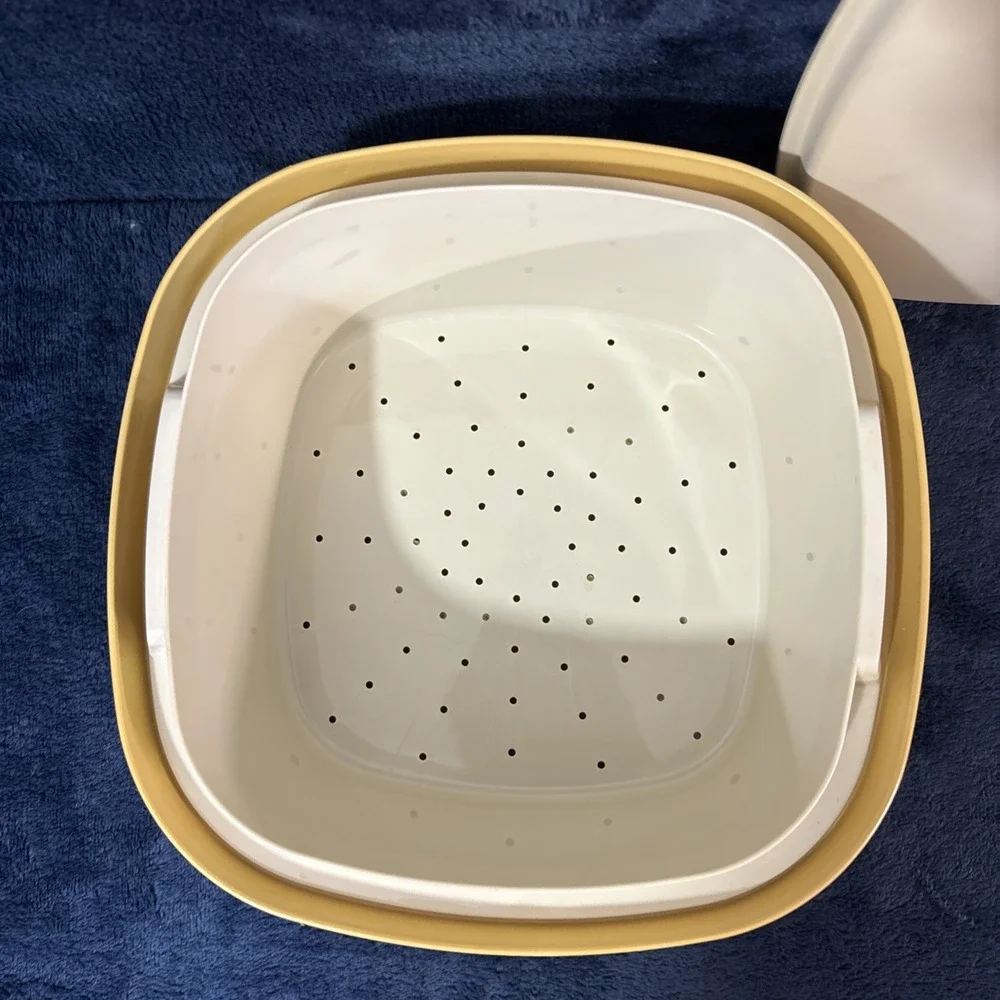 Vintage Tupperware Steam N Store Steamer 888-10 Strainer w/ Lid Harvest Gold